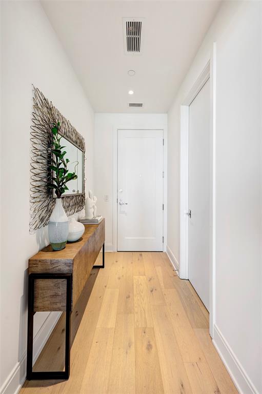 2323 W Main Street #605, Houston, Texas image 2