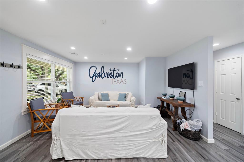1211 35th Street, Galveston, Texas image 9