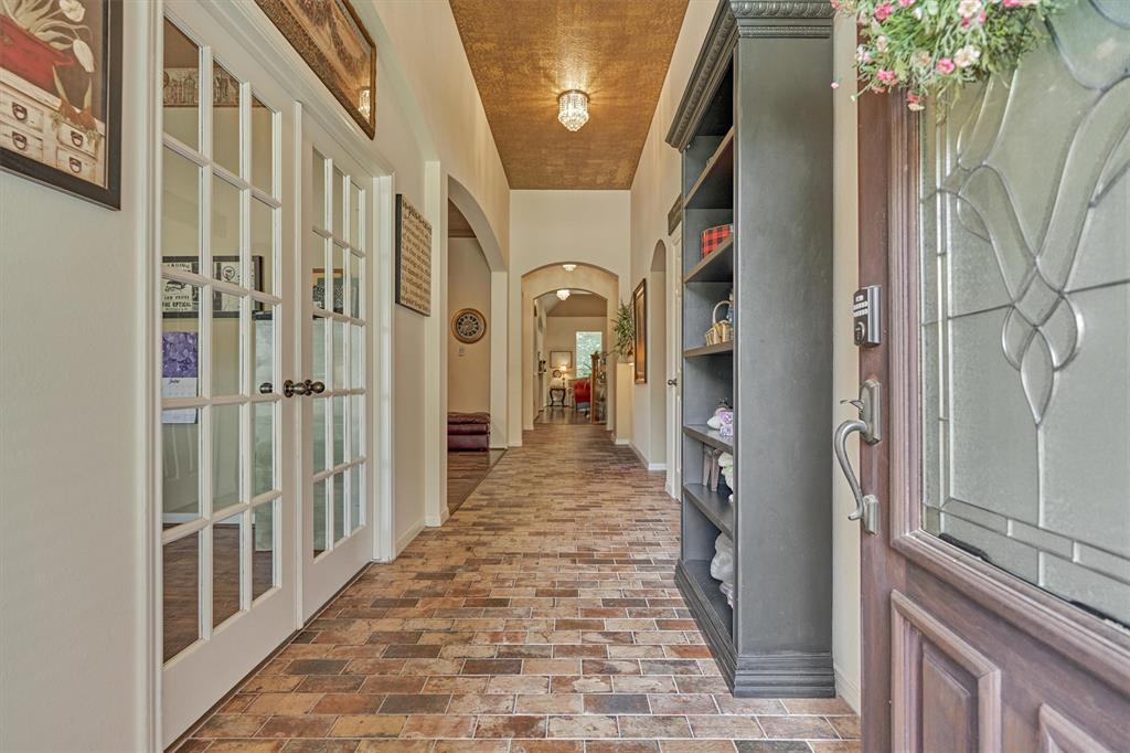3002 Sandleigh Drive