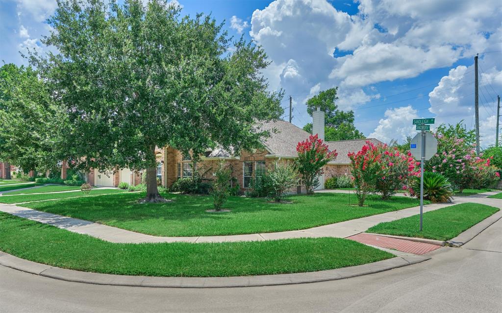 3002 Sandleigh Drive