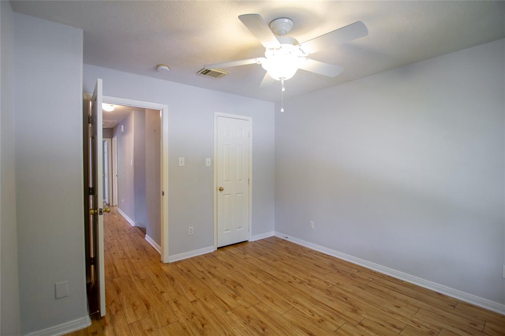 1610 Trail Forest Court, Houston, Texas image 22