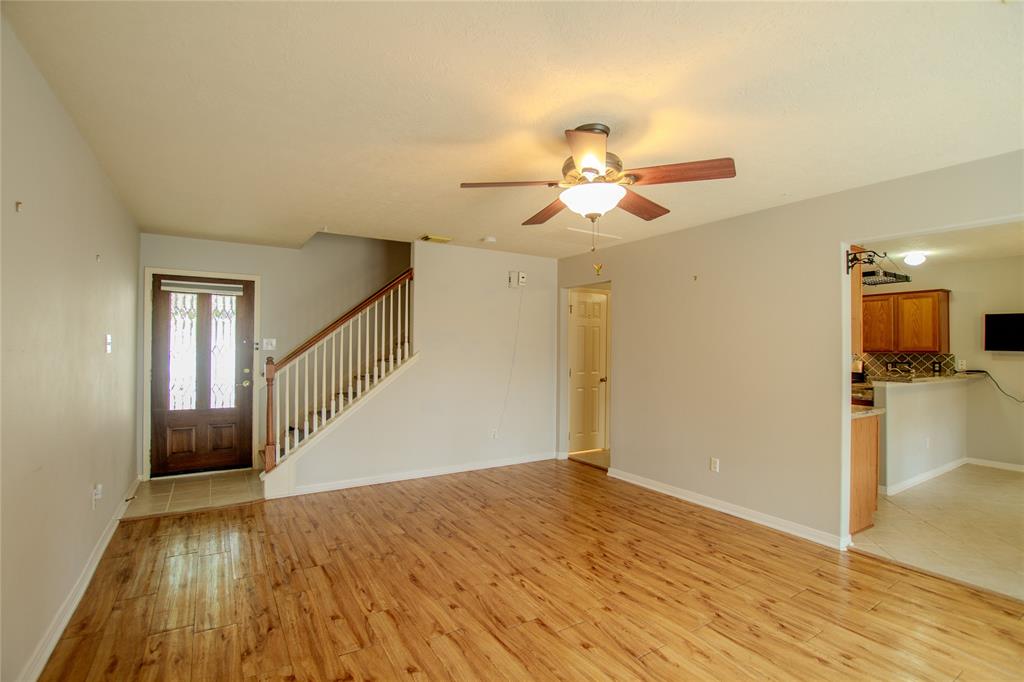 1610 Trail Forest Court, Houston, Texas image 7
