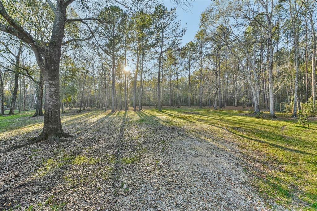 150 Maurine Lane, Cleveland, Texas image 2