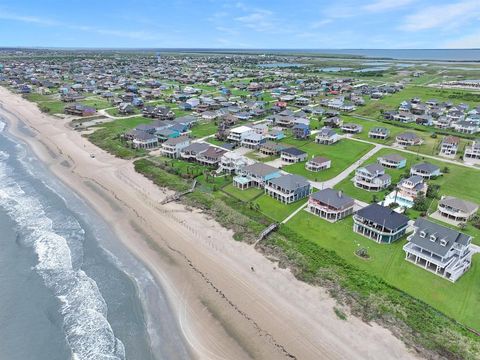 A home in Crystal Beach