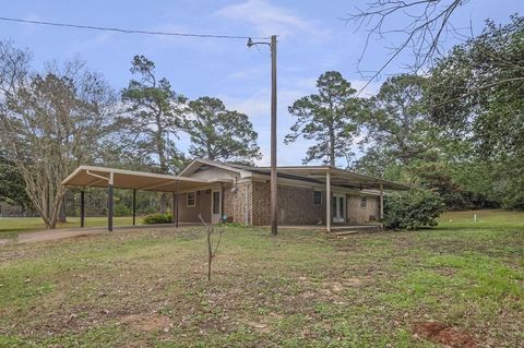 A home in Chireno