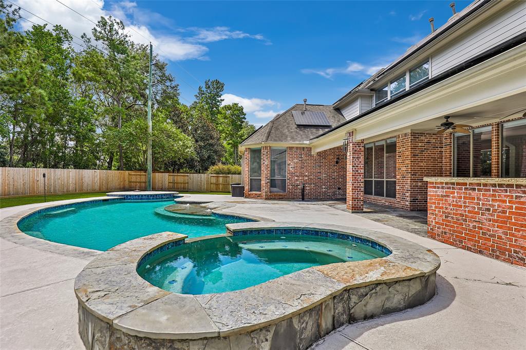 11822 Bandera Creek Lane, Humble, Texas image 8