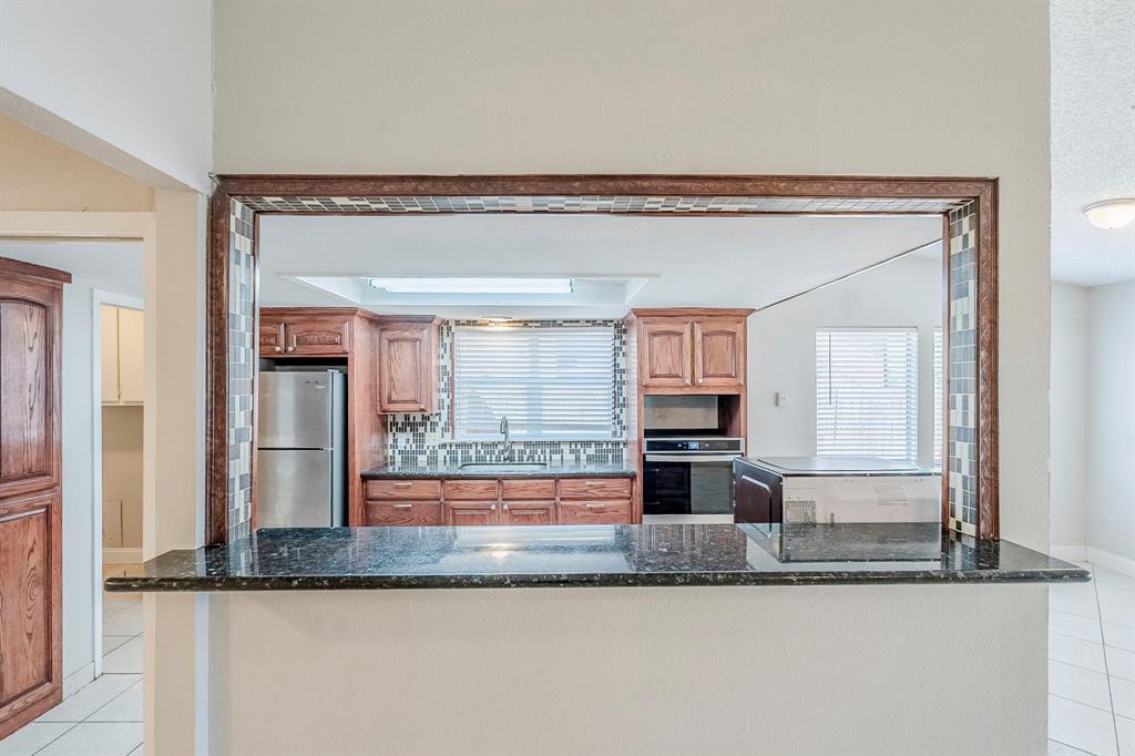 5303 Quail Tree Lane, Humble, Texas image 2