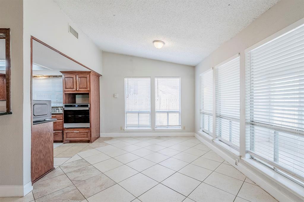5303 Quail Tree Lane, Humble, Texas image 6