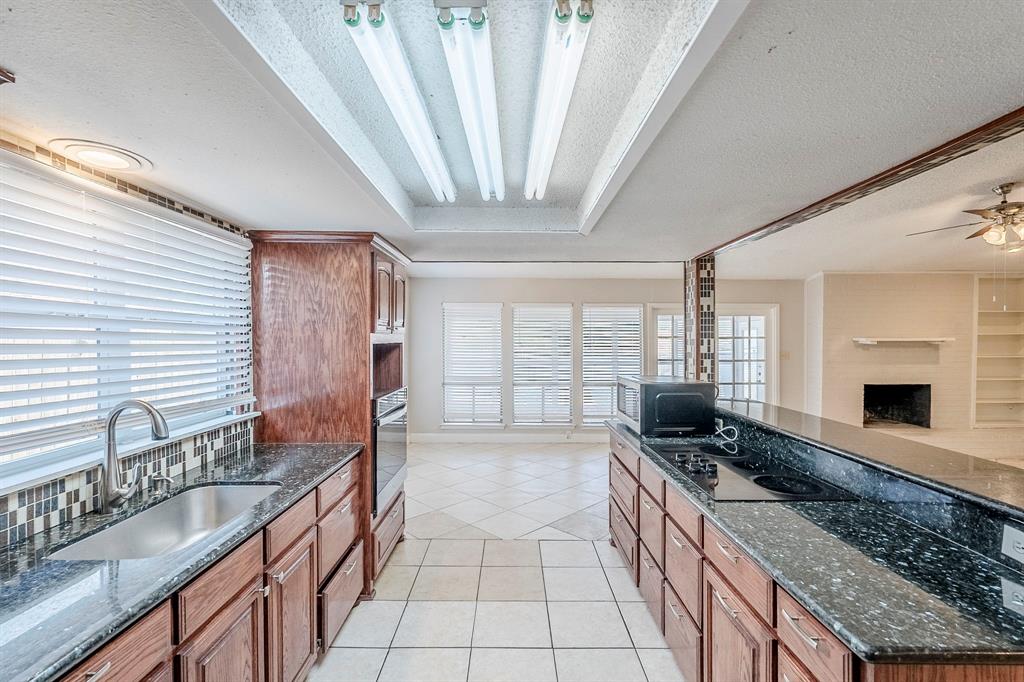 5303 Quail Tree Lane, Humble, Texas image 5