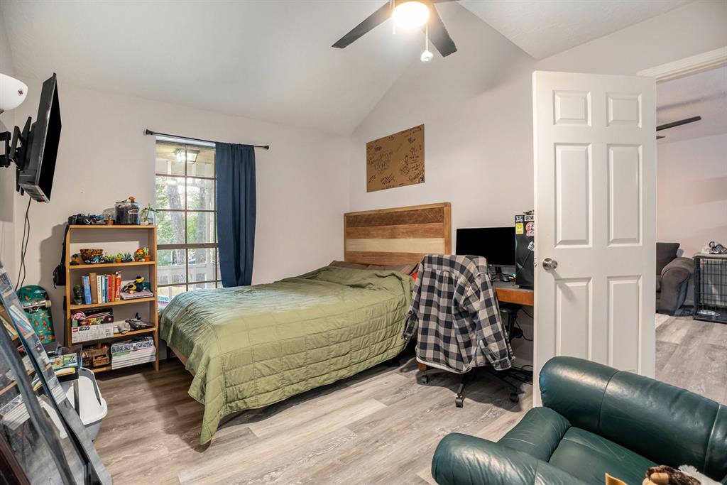 25615 Running Water Drive, Huffman, Texas image 17