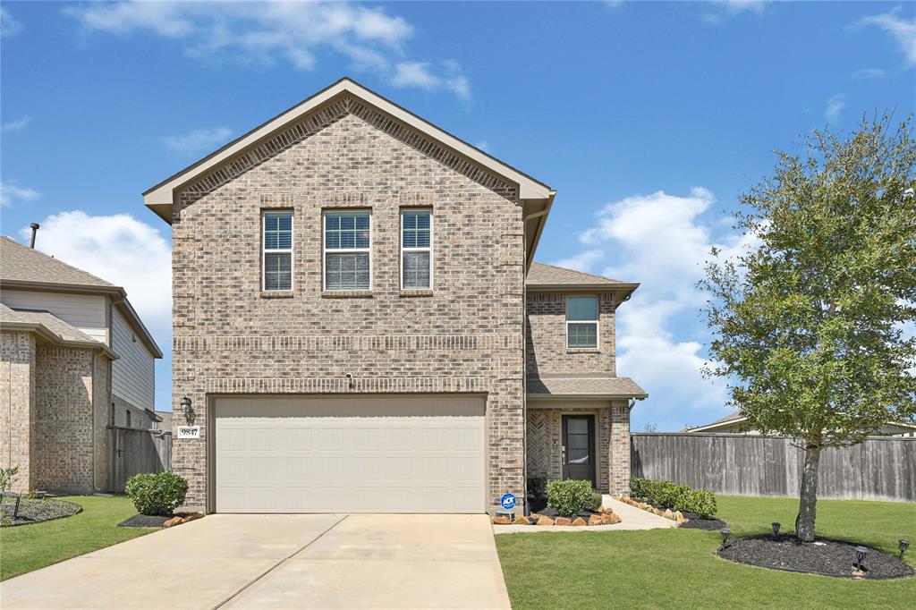 9847 Copper Ranch Trail, Richmond, Texas image 1