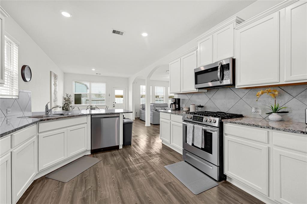 9847 Copper Ranch Trail, Richmond, Texas image 13