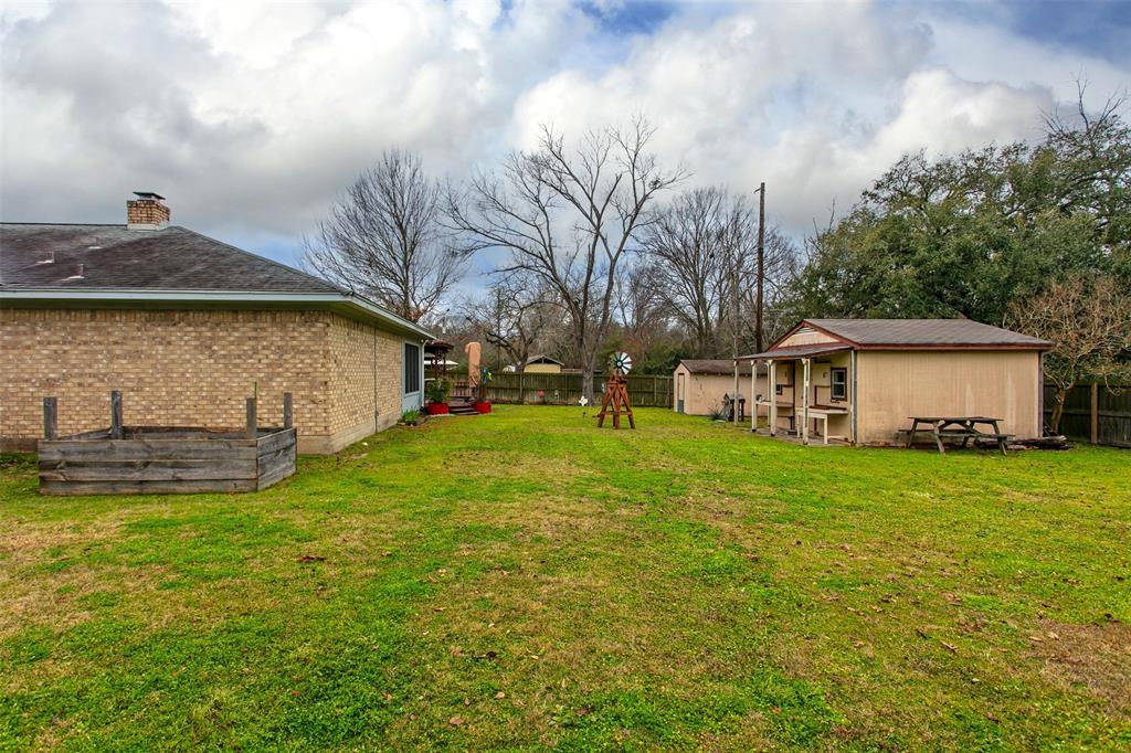 3831 Ravenwood Drive, Bryan, Texas image 24