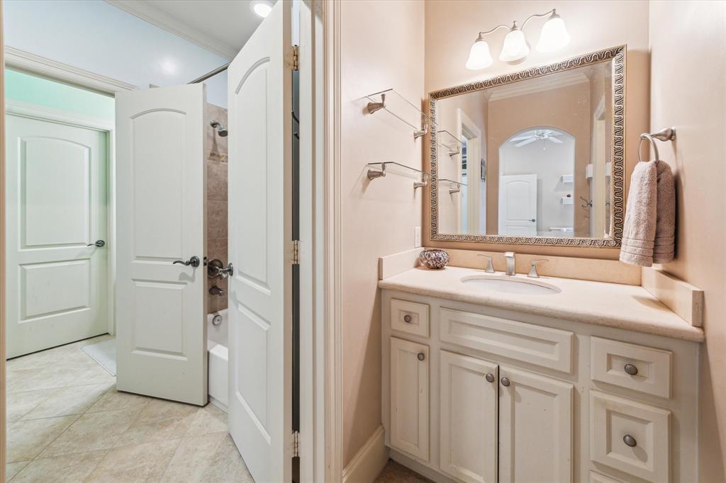 12823 Tosca Lane, Houston, Texas image 31