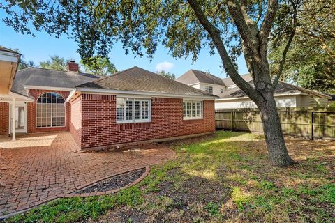 A home in League City