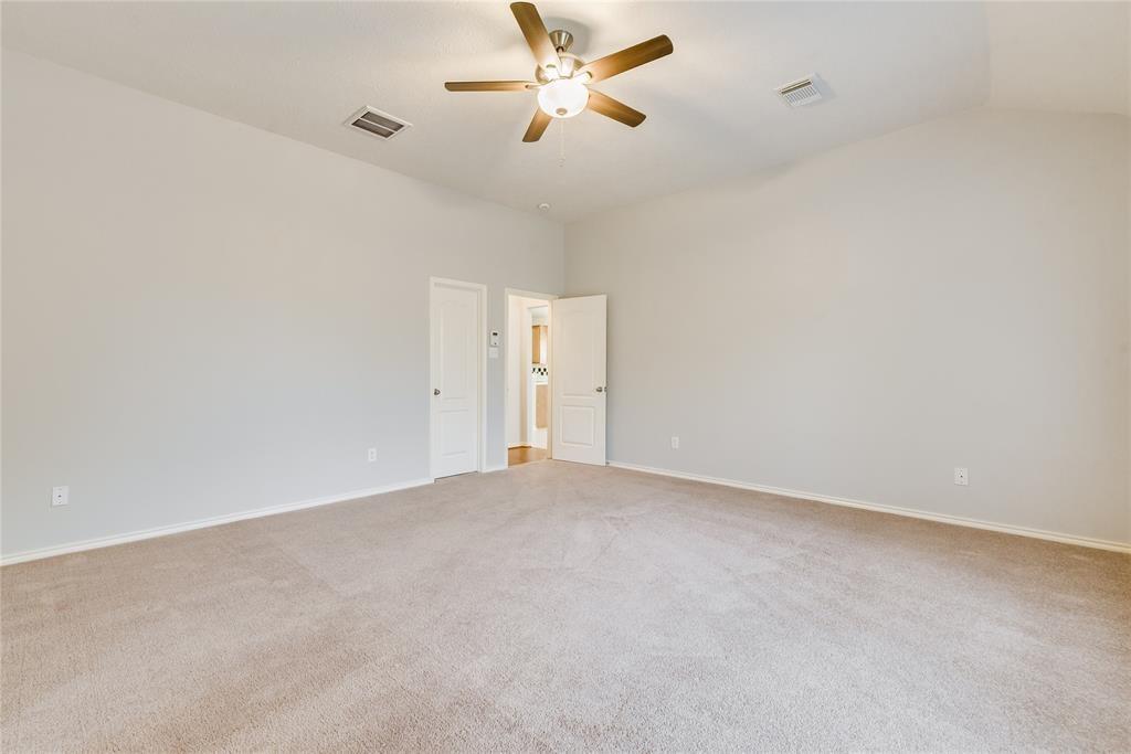 3402 Pebble Beach Lane, Pearland, Texas image 23