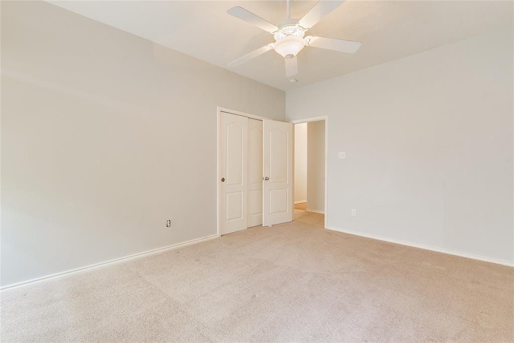 3402 Pebble Beach Lane, Pearland, Texas image 33