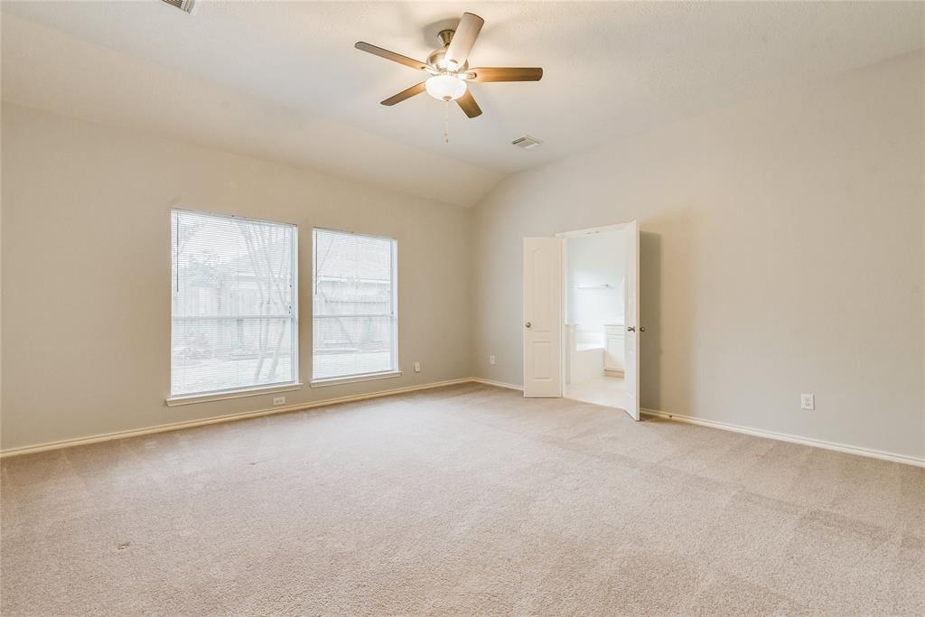3402 Pebble Beach Lane, Pearland, Texas image 22