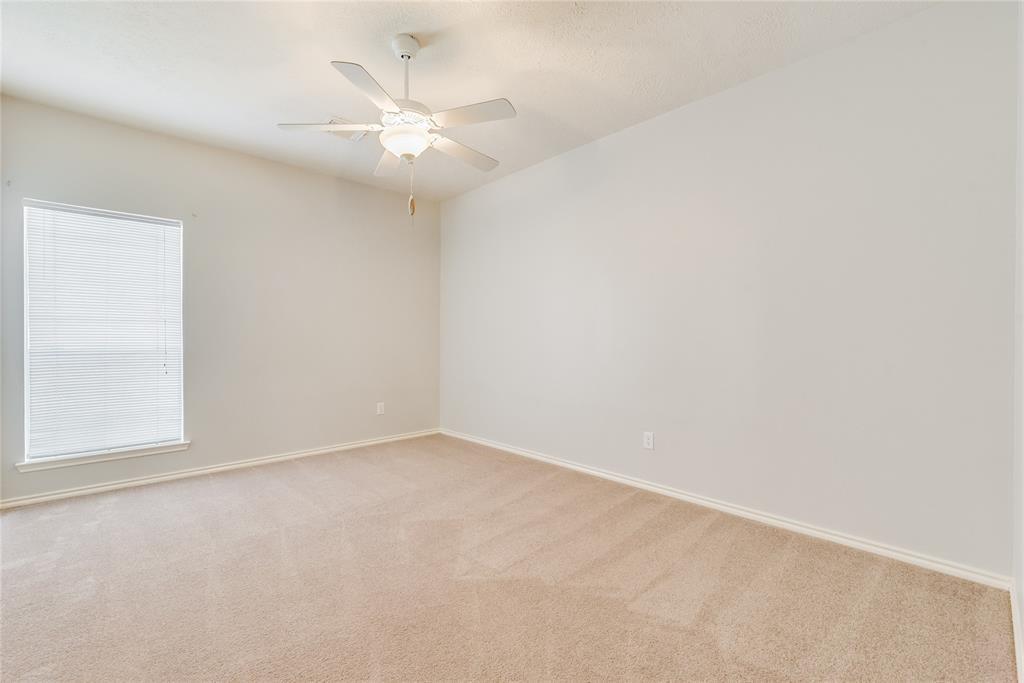 3402 Pebble Beach Lane, Pearland, Texas image 28
