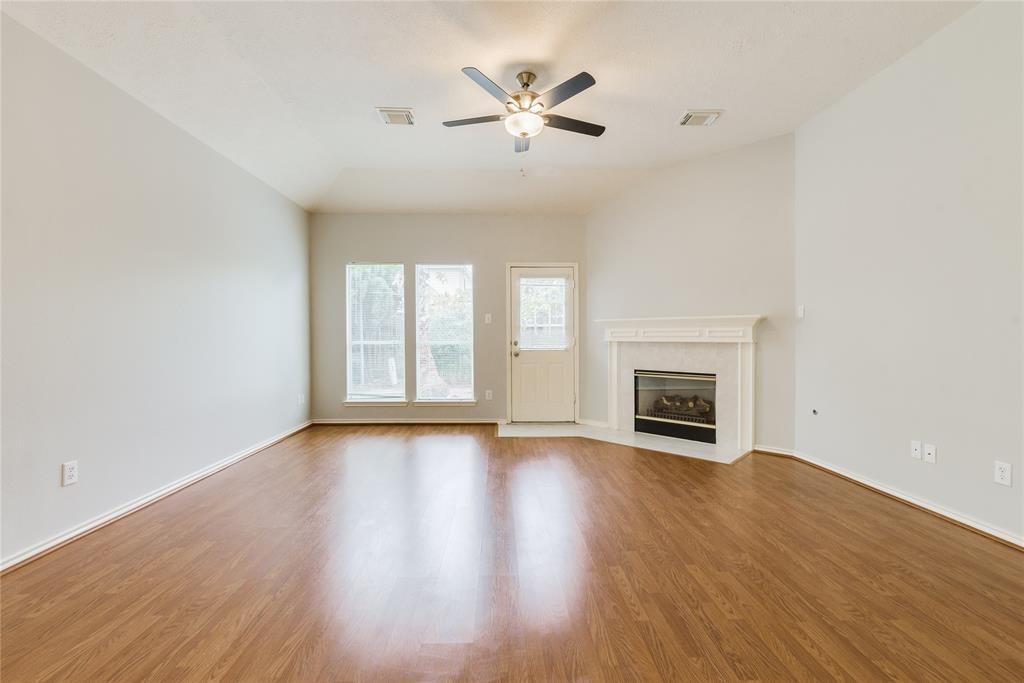3402 Pebble Beach Lane, Pearland, Texas image 17