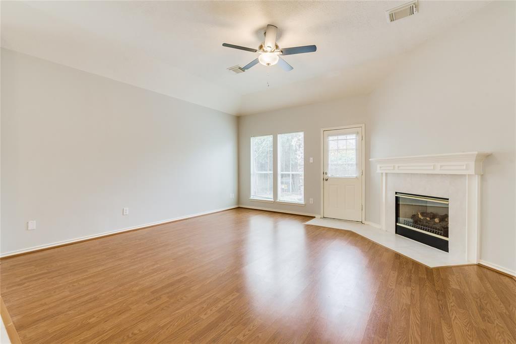3402 Pebble Beach Lane, Pearland, Texas image 16