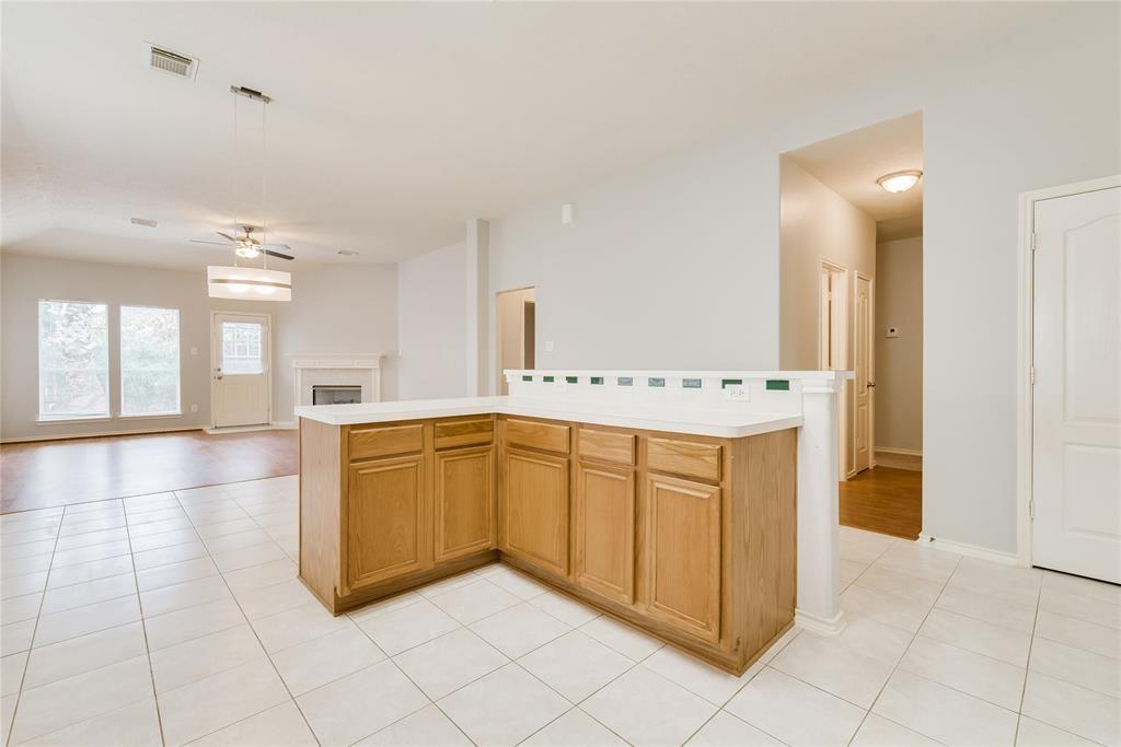 3402 Pebble Beach Lane, Pearland, Texas image 10
