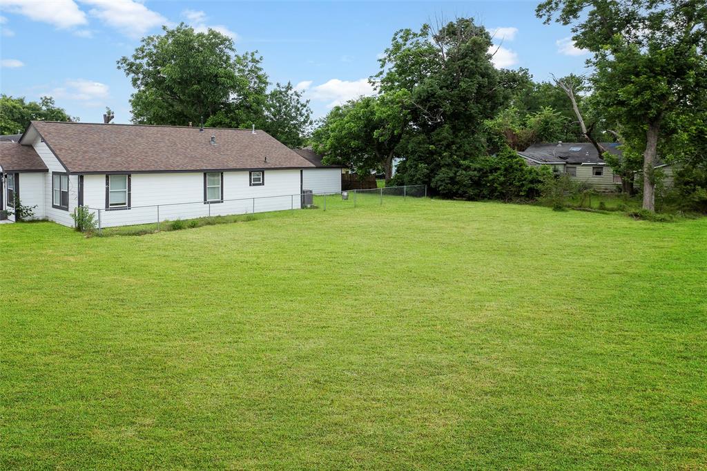 114 E 2nd Street, Deer Park, Texas image 8