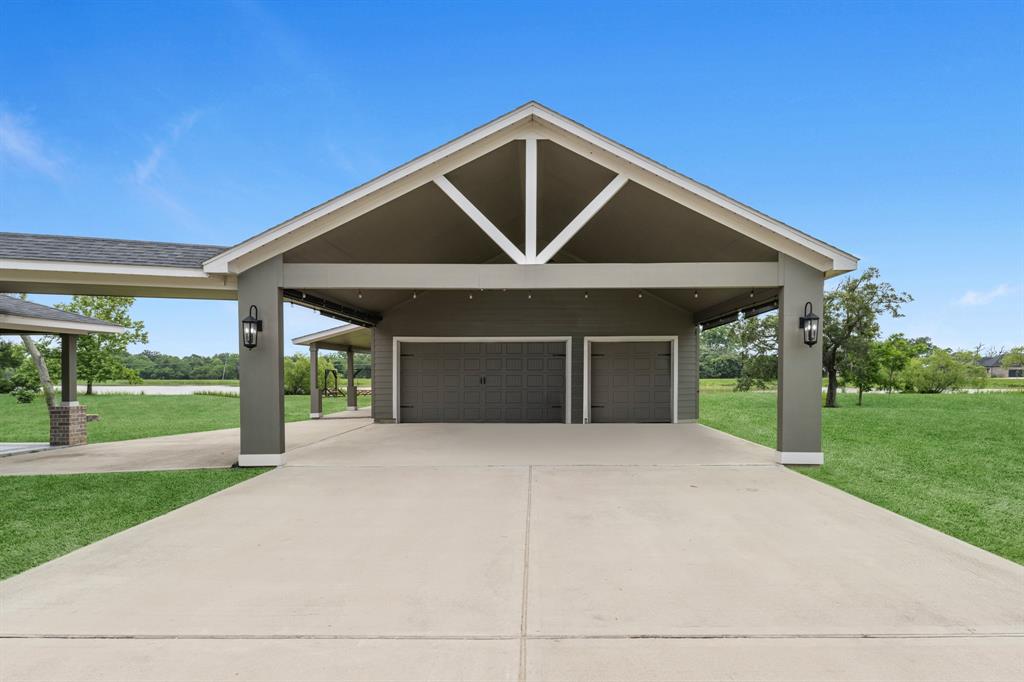 303 Cavalry Trail Drive, Rosharon, Texas image 40