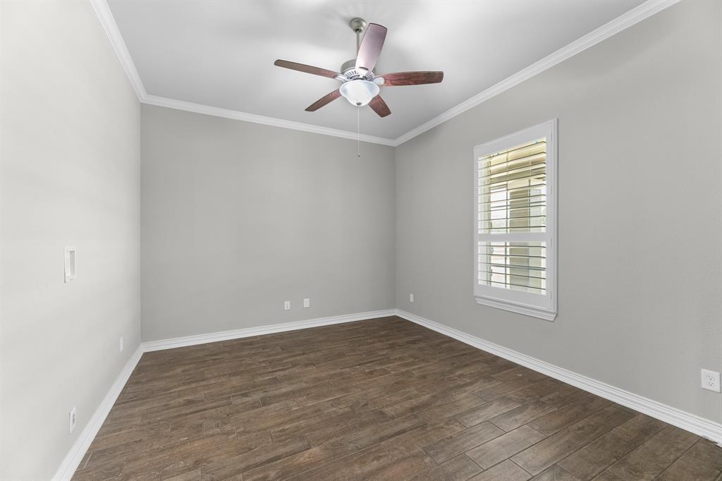 303 Cavalry Trail Drive, Rosharon, Texas image 20