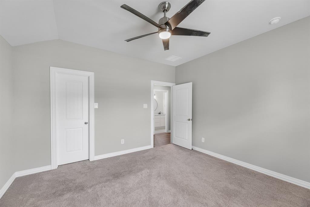 303 Cavalry Trail Drive, Rosharon, Texas image 34