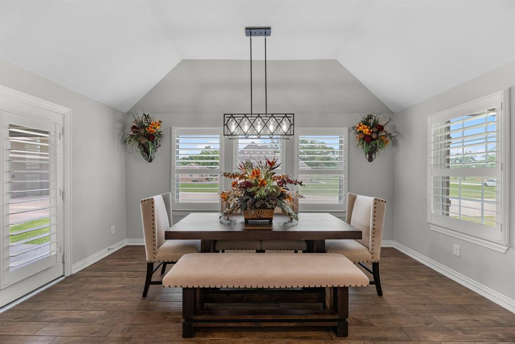 303 Cavalry Trail Drive, Rosharon, Texas image 18