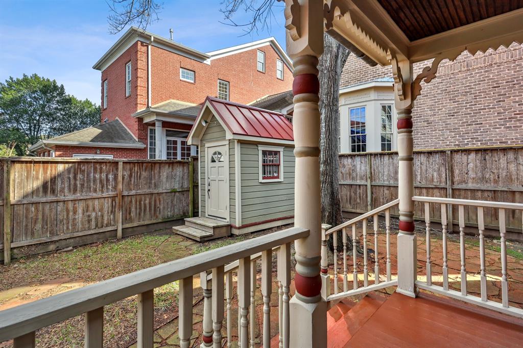 645 E 7th 1/2 Street, Houston, Texas image 4