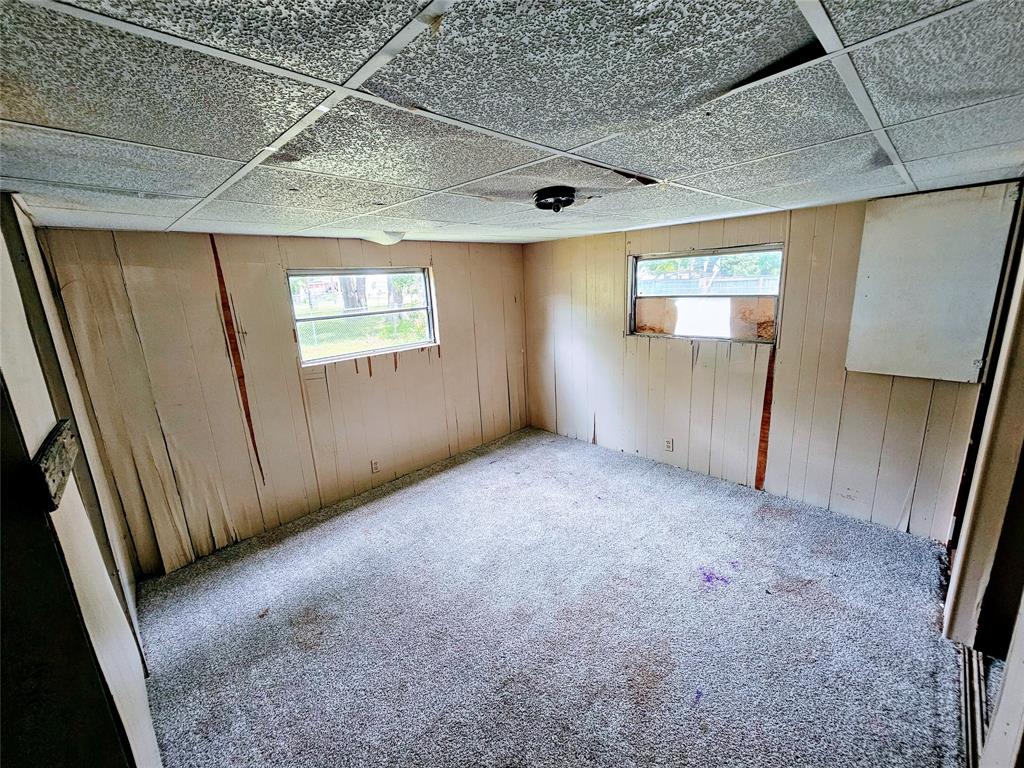 114 W Linn Street, Huntington, Texas image 7