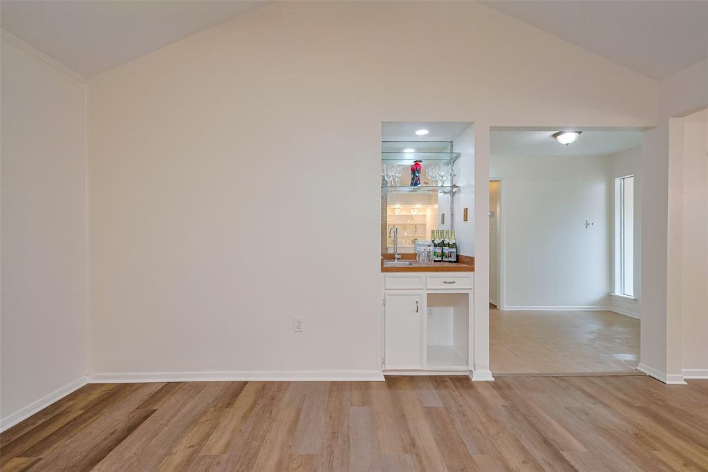 217 Oakwood Street, League City, Texas image 12