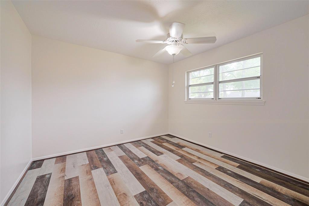 217 Oakwood Street, League City, Texas image 33