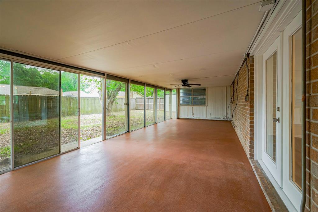 217 Oakwood Street, League City, Texas image 43