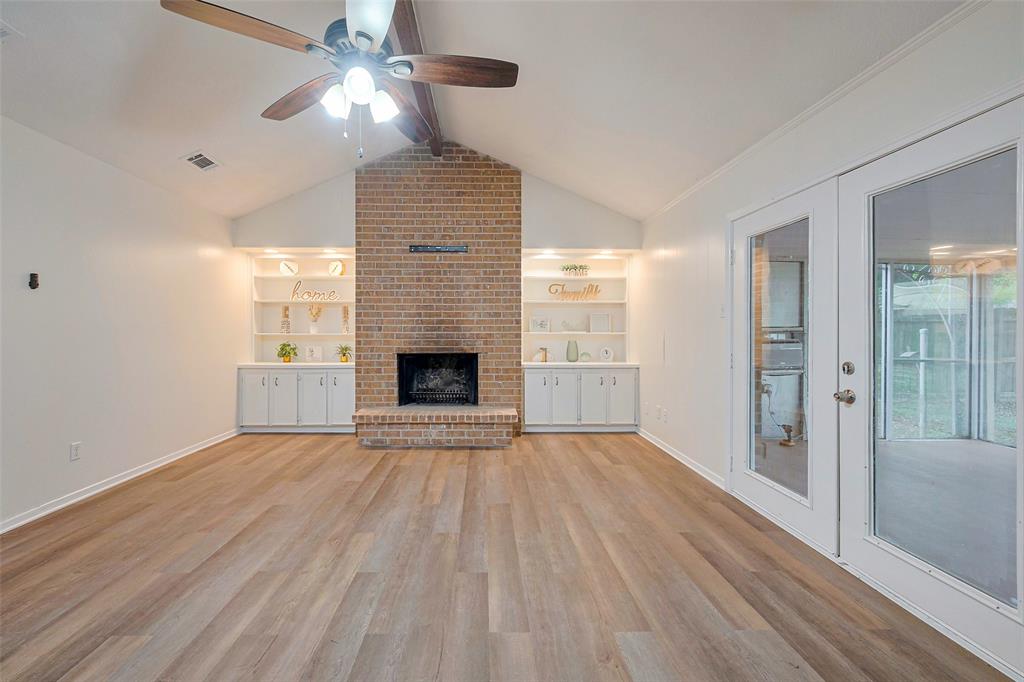 217 Oakwood Street, League City, Texas image 11