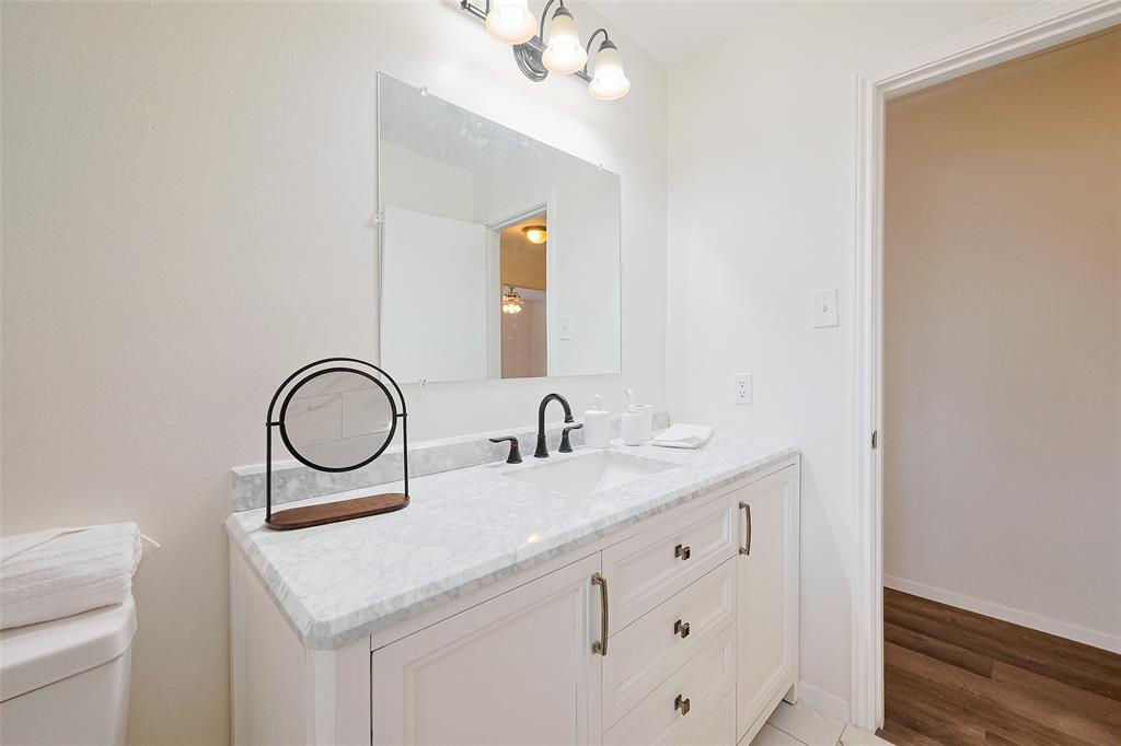 217 Oakwood Street, League City, Texas image 31