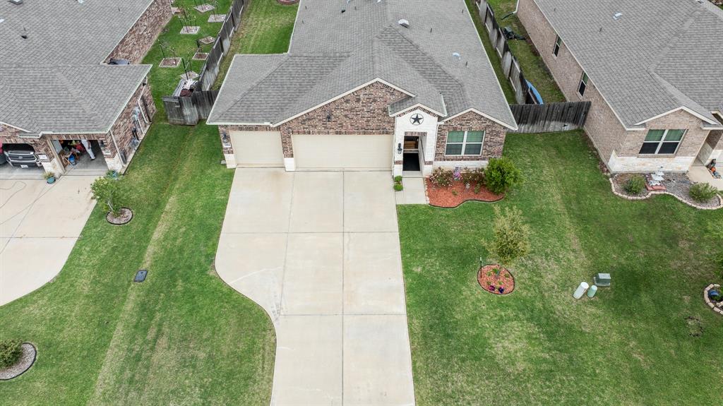7414 Saint Andrews Drive, Navasota, Texas image 2