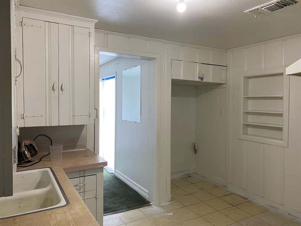 1405 9th Street, Galena Park, Texas image 2
