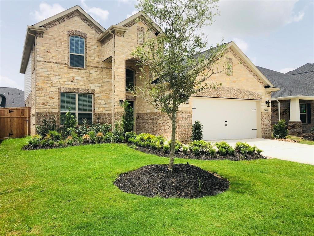 28619 Monarch Cliffs Drive, Fulshear, Texas image 3