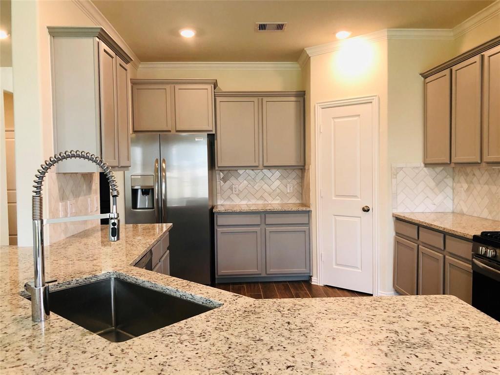 28619 Monarch Cliffs Drive, Fulshear, Texas image 15