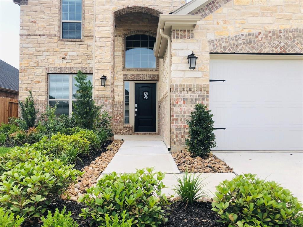 28619 Monarch Cliffs Drive, Fulshear, Texas image 4