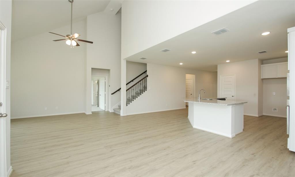 6214 Greenville Drive, College Station, Texas image 4