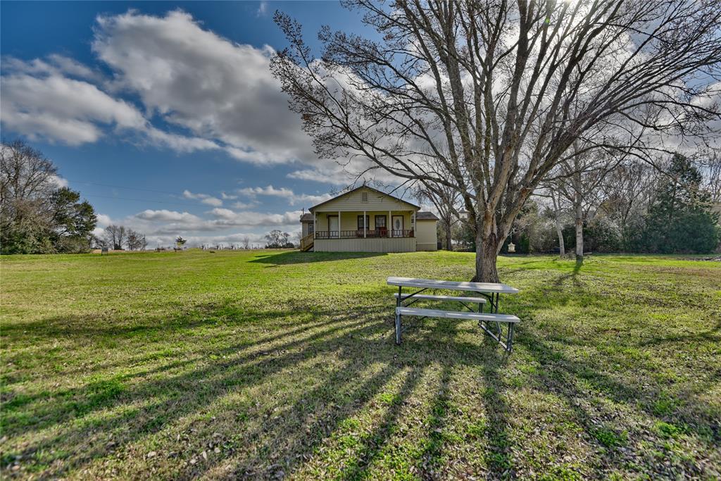 3175 Ferguson Ln, Brenham, Texas image 4