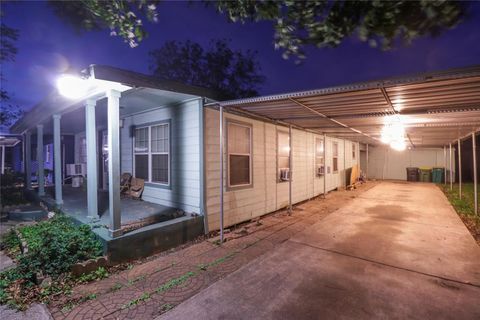 A home in Pearland