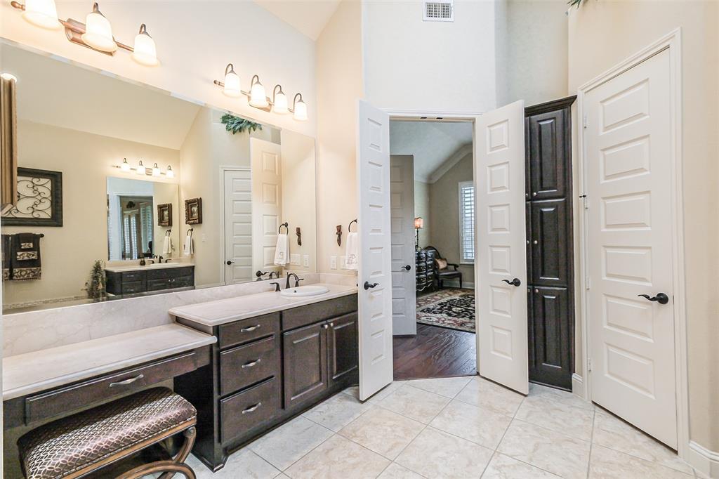 Photo 33 of 49 of 47 Edgemont Court townhome