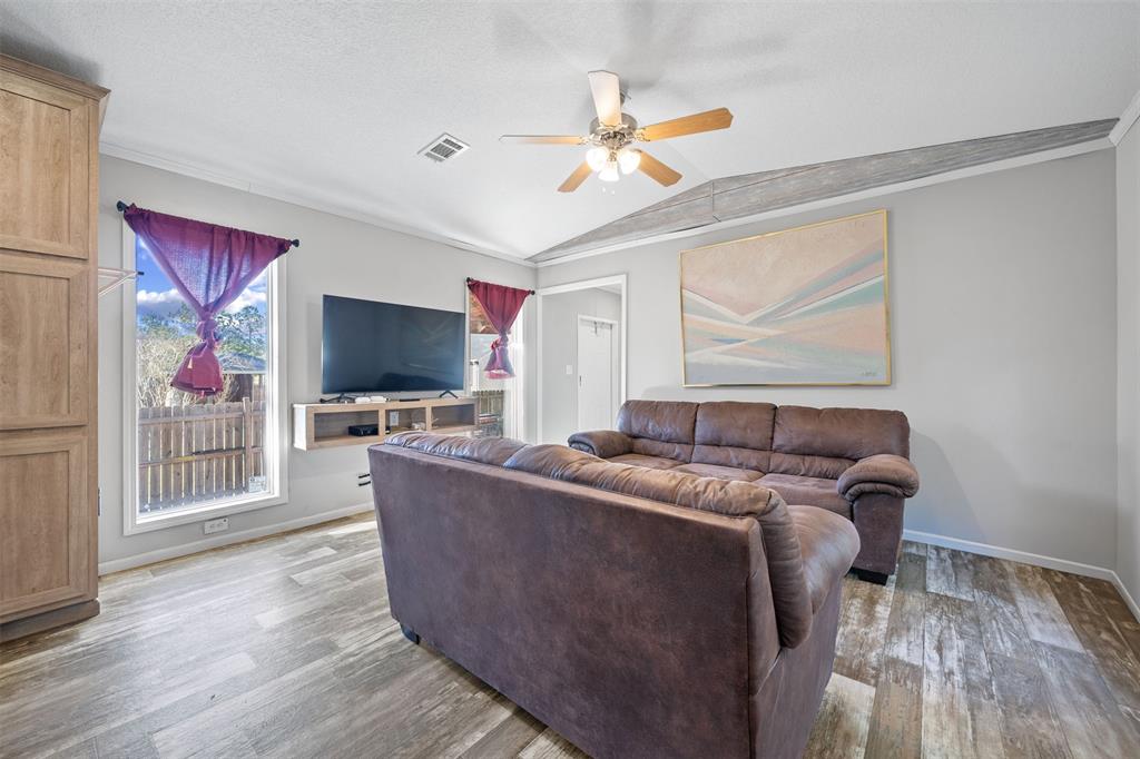 448 County Road 3402, Cleveland, Texas image 7