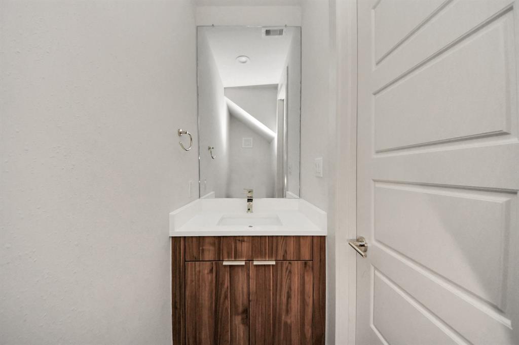 4421 Bora Bora Lane, Houston, Texas image 20