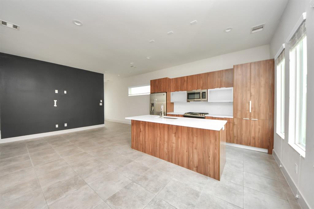 4421 Bora Bora Lane, Houston, Texas image 27